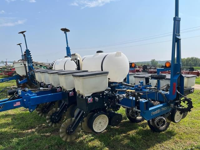 Image of Kinze 3000 equipment image 3