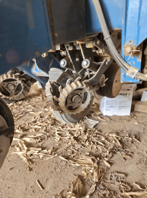 Image of Kinze 3000 equipment image 4