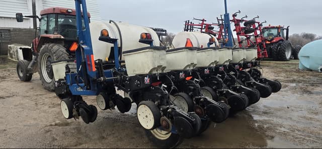 Image of Kinze 3000 equipment image 2