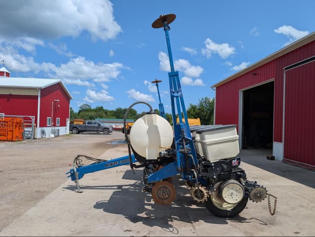Image of Kinze 3000 equipment image 1