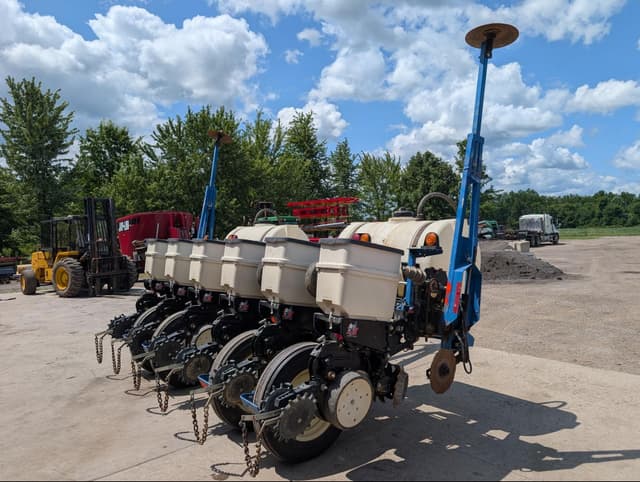 Image of Kinze 3000 equipment image 3