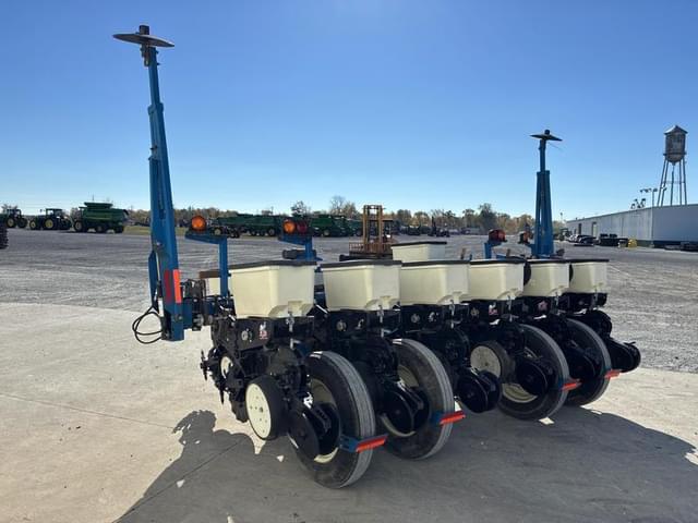 Image of Kinze 3000 equipment image 4