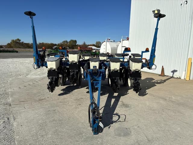 Image of Kinze 3000 equipment image 1