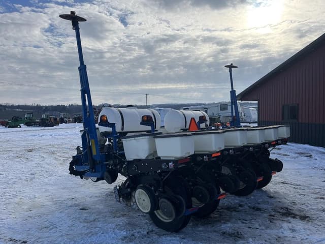 Image of Kinze 3000 equipment image 2