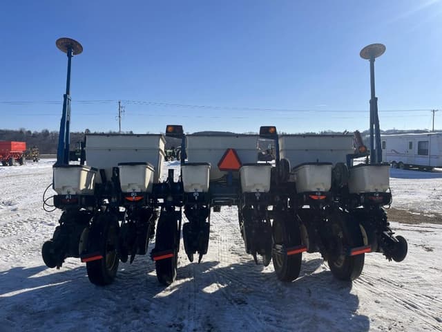 Image of Kinze 3000 equipment image 3