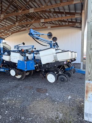 2016 Kinze 3200 Image