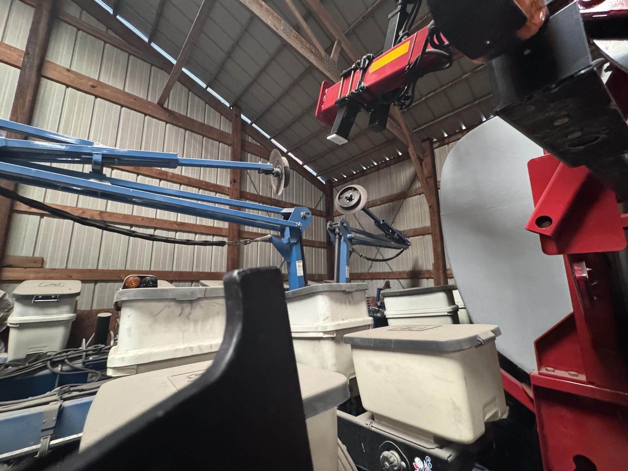 2016 Kinze 3200 Equipment Image0