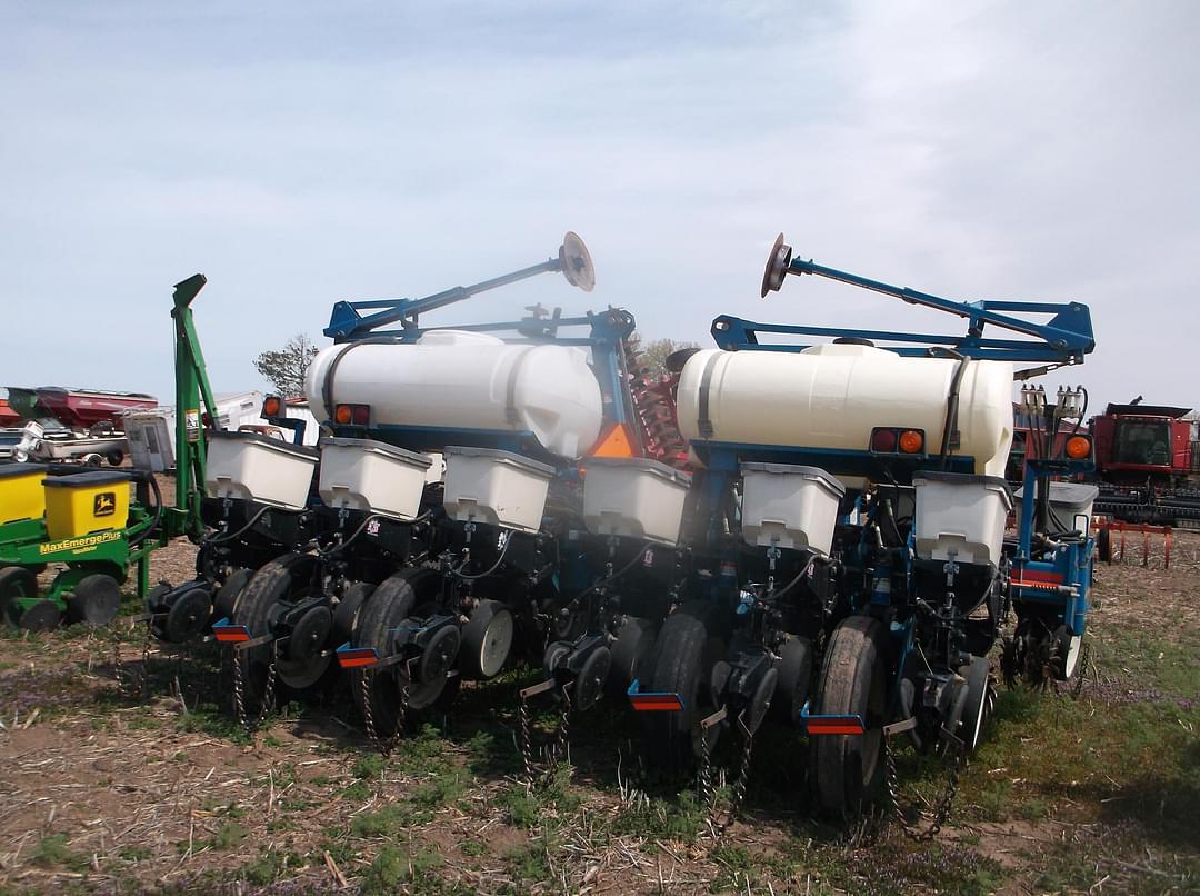 Image of Kinze 3200 Image 1