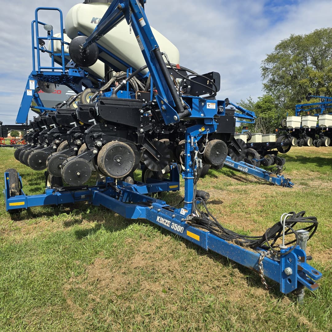 Image of Kinze 3500 Image 1