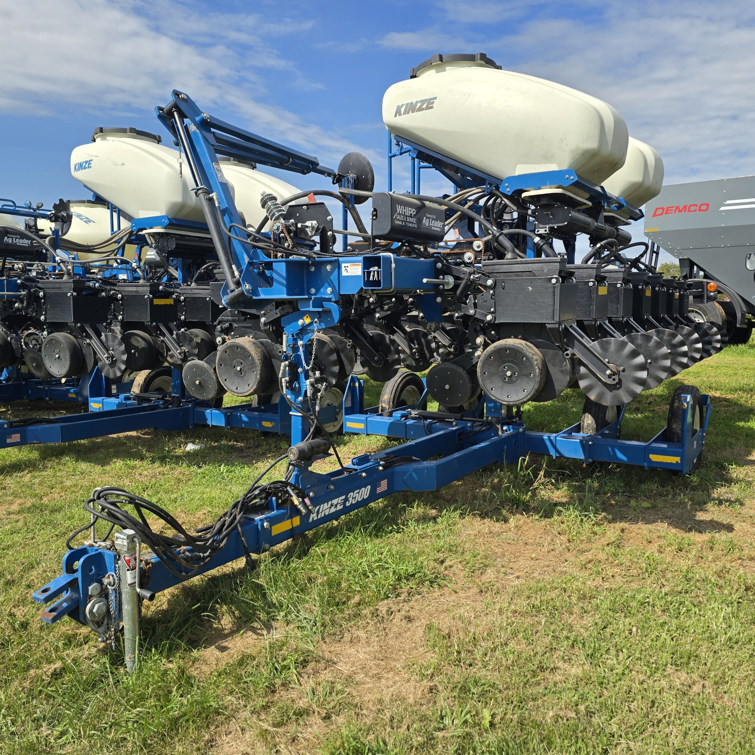 2018 Kinze 3500 Equipment Image0
