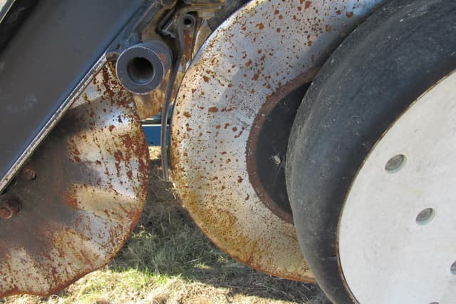 Image of Kinze 3500 equipment image 4