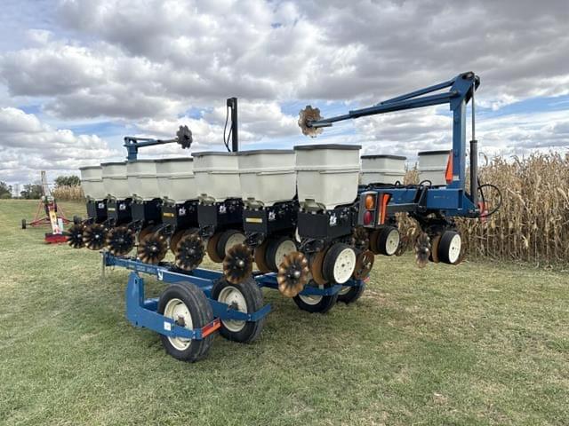 Image of Kinze 3500 equipment image 1