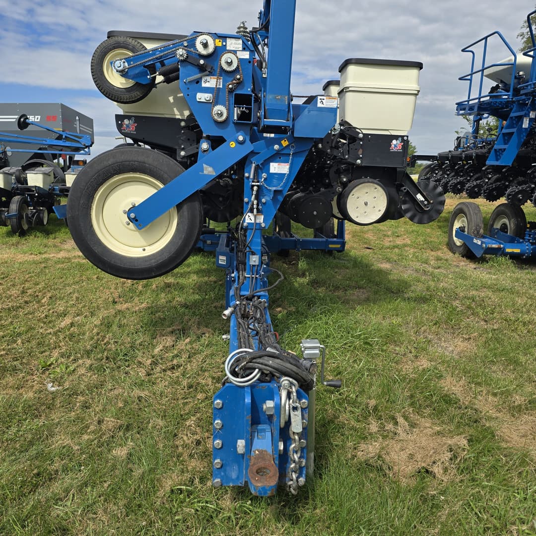 Image of Kinze 3600 Image 0