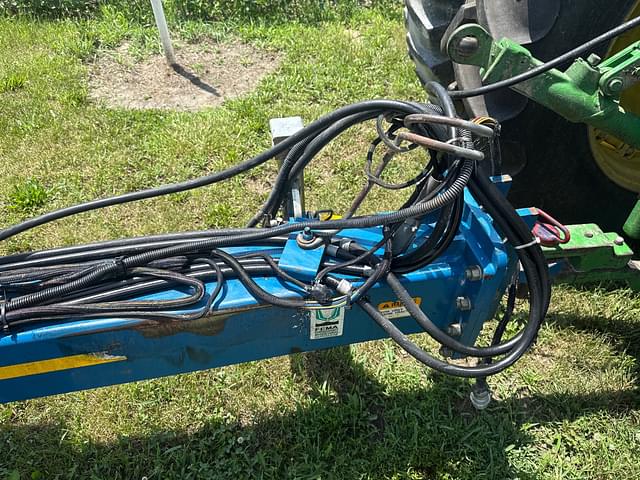 Image of Kinze 3600 equipment image 2