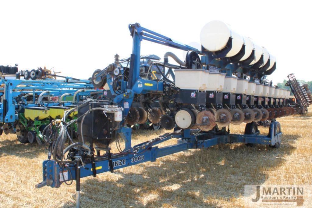 Image of Kinze 3600 Primary image