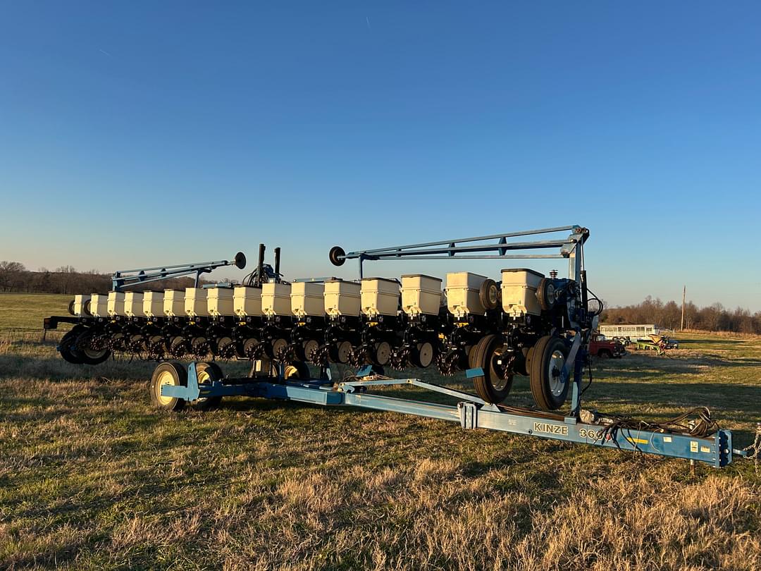 Image of Kinze 3600 Primary image