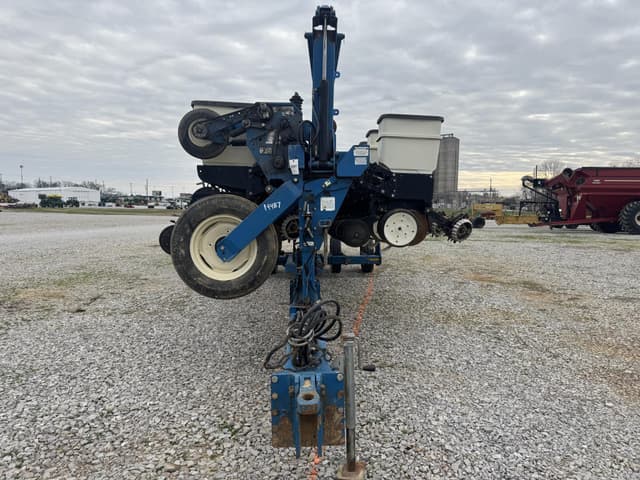 Image of Kinze 3600 equipment image 1