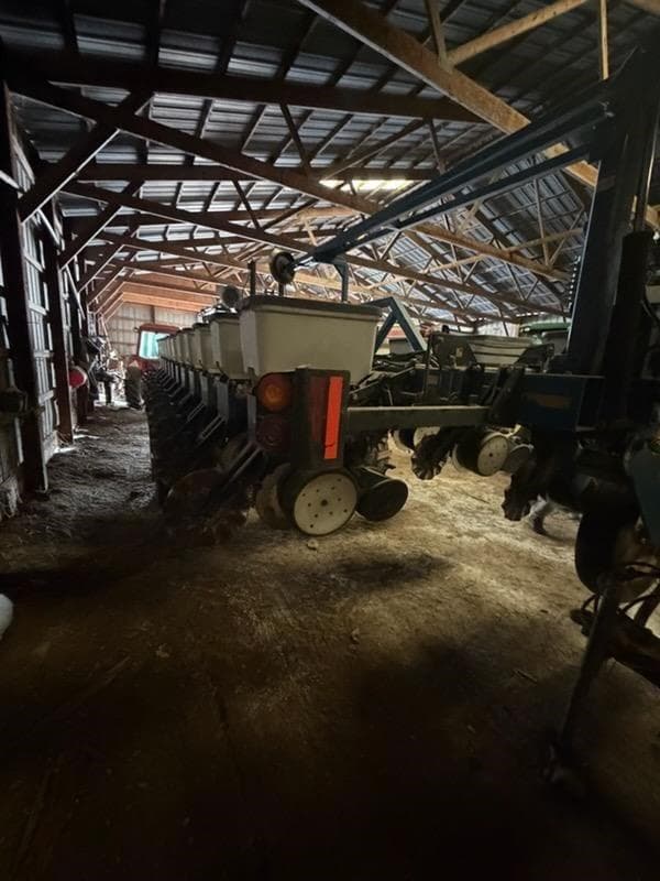 Image of Kinze 3600 equipment image 1