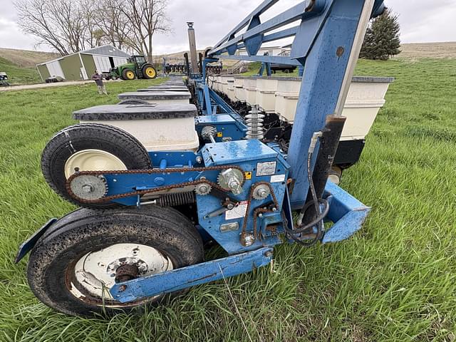 Image of Kinze 3600 equipment image 4