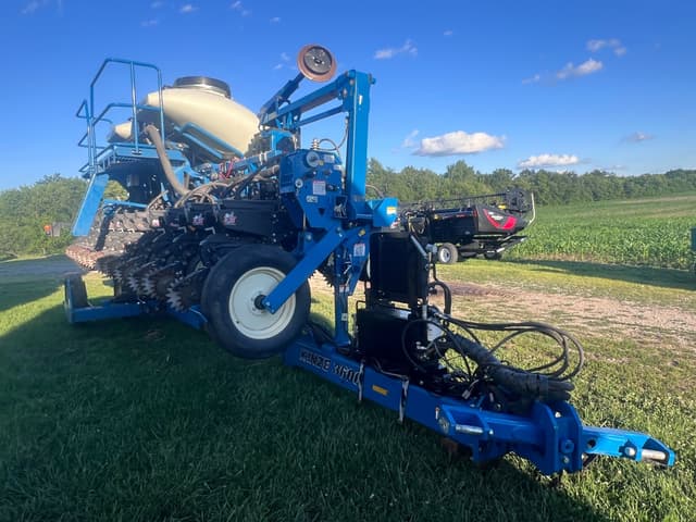 Image of Kinze 3600ASD equipment image 3