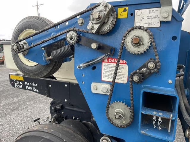 Image of Kinze 3600 equipment image 2