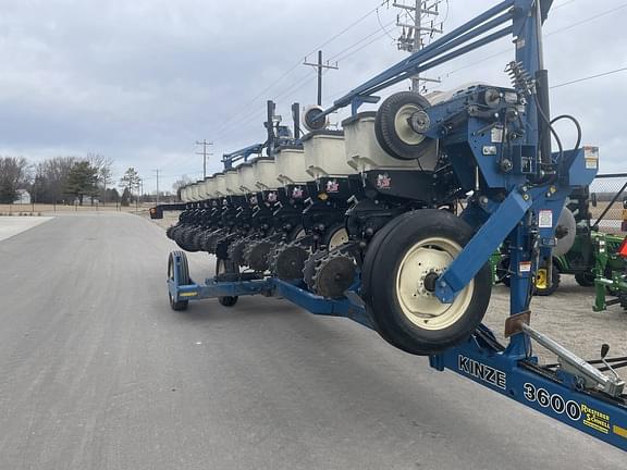 Image of Kinze 3600 Primary image