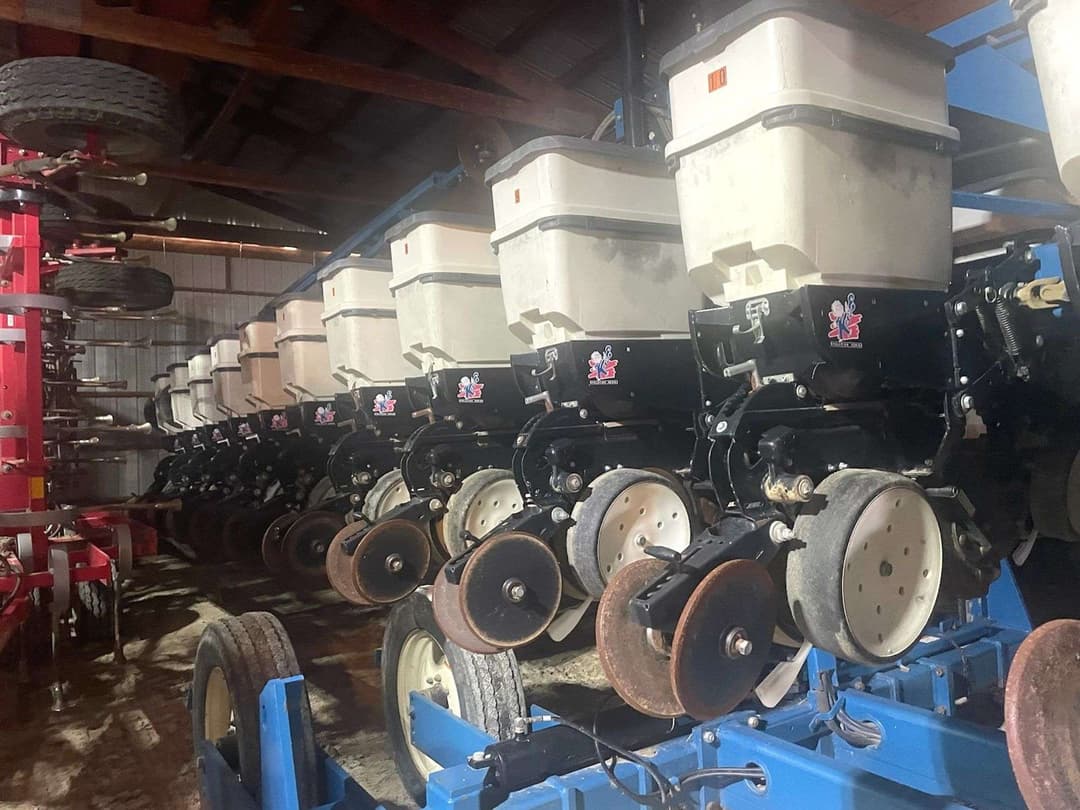 Image of Kinze 3600 Image 1