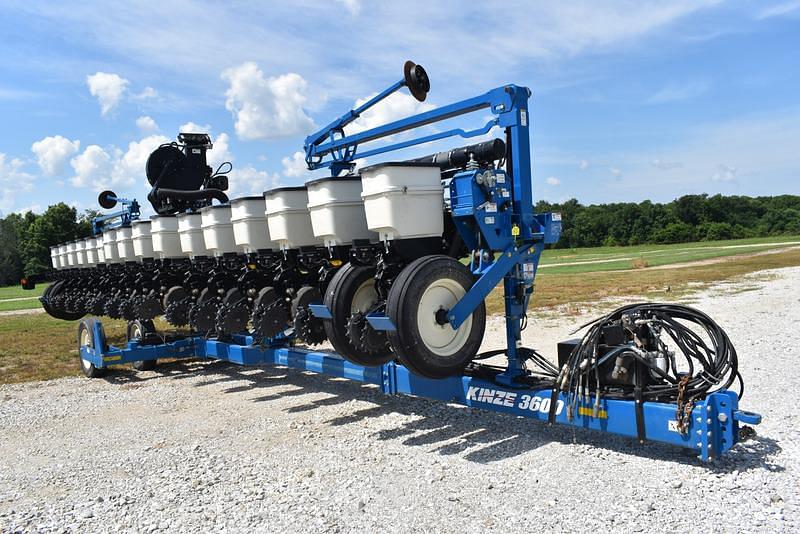Image of Kinze 3600 Primary image