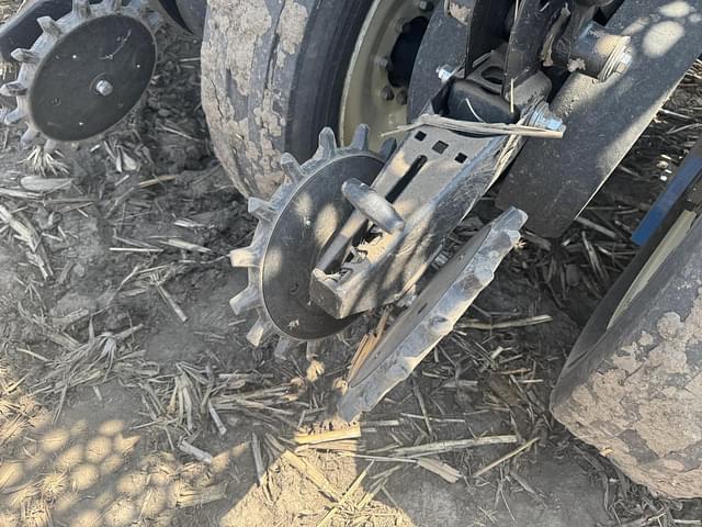 Image of Kinze 3600ASD equipment image 4