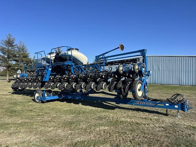 Image of Kinze 3600ASD equipment image 3