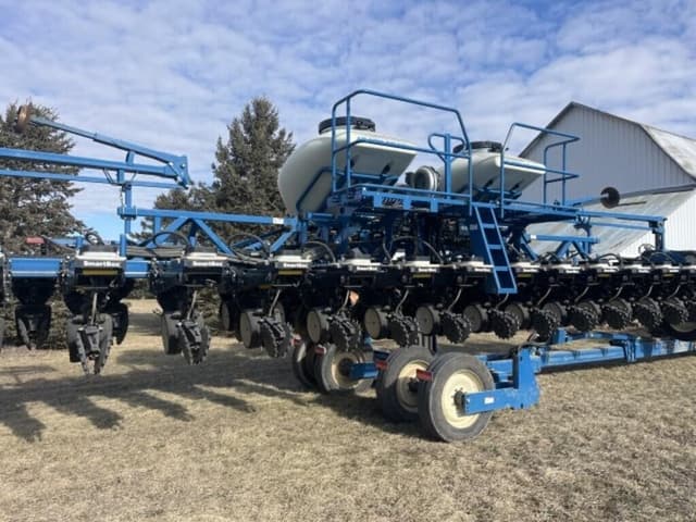 Image of Kinze 3600ASD equipment image 3