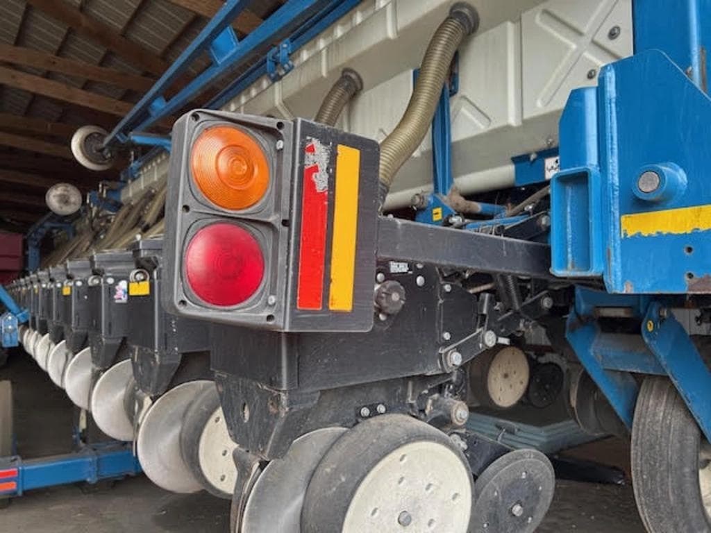 Image of Kinze 3650 Image 1