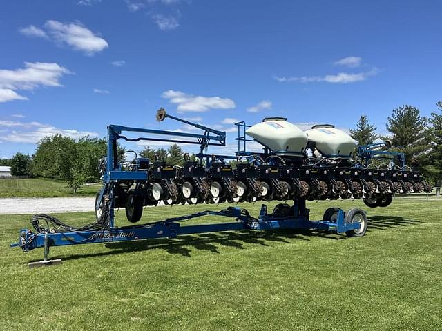 Image of Kinze 3660ASD equipment image 2