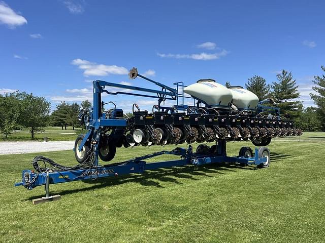 Image of Kinze 3660ASD equipment image 1