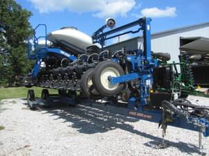 Kinze 3665 Image