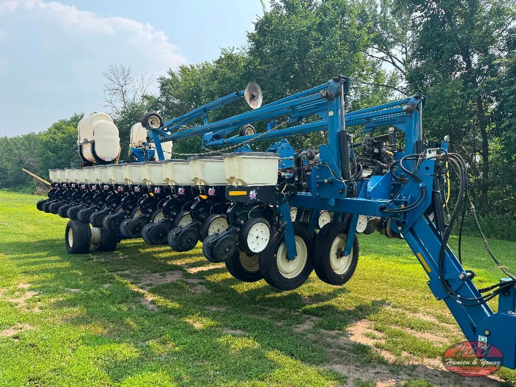 Image of Kinze 3700 Primary image