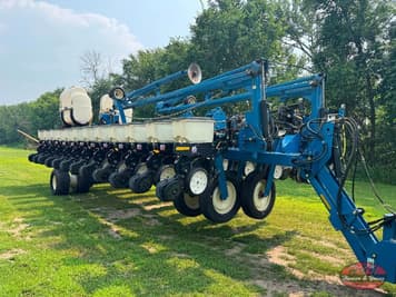 Main image Kinze 3700