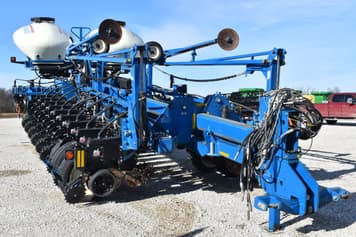 Main image Kinze 3800