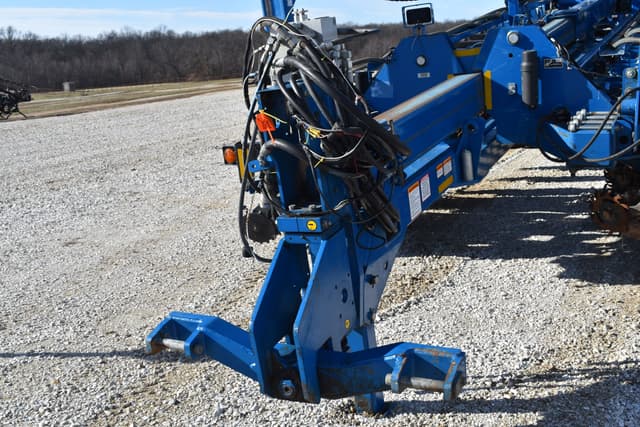 Image of Kinze 3800 equipment image 3