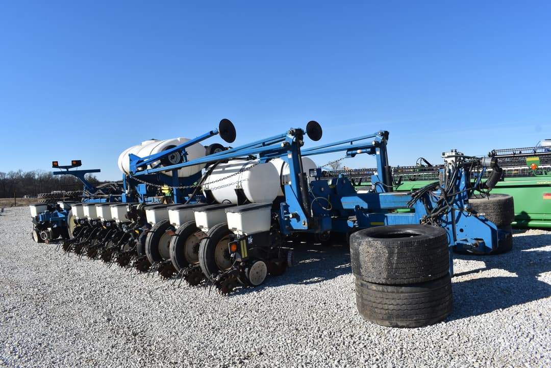 Image of Kinze 3800 Primary image