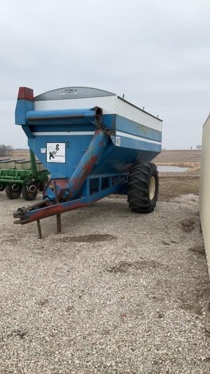 Image of Kinze 400 equipment image 2