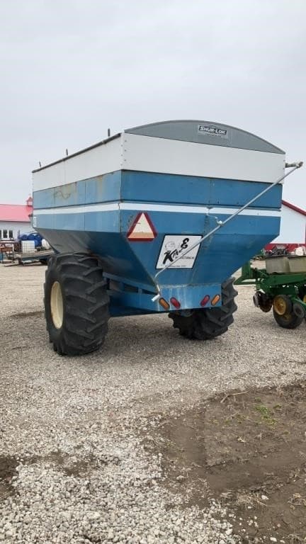 Image of Kinze 400 equipment image 4