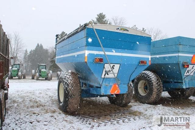 Image of Kinze 400 equipment image 3