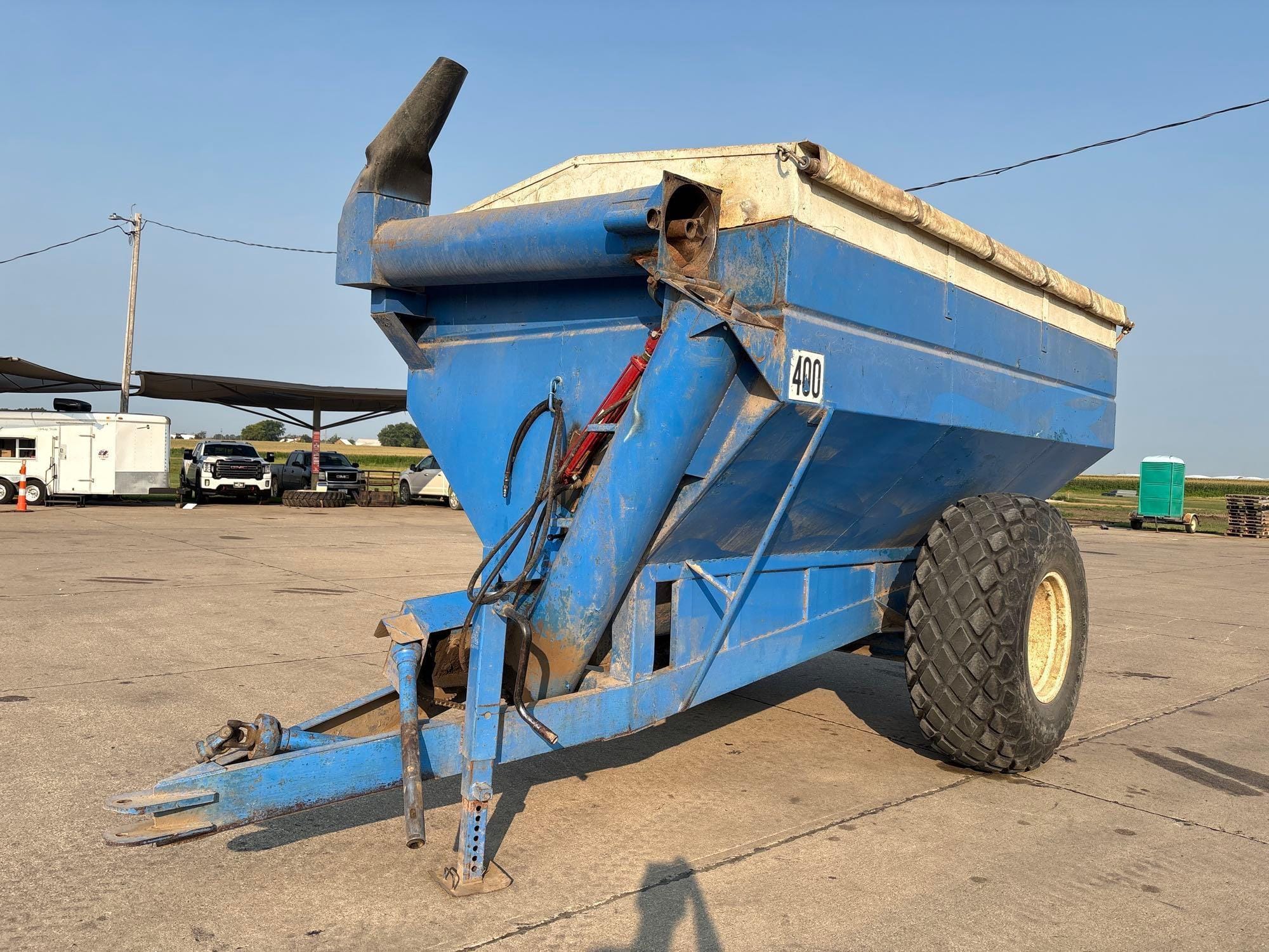 Kinze 400 Equipment Image0