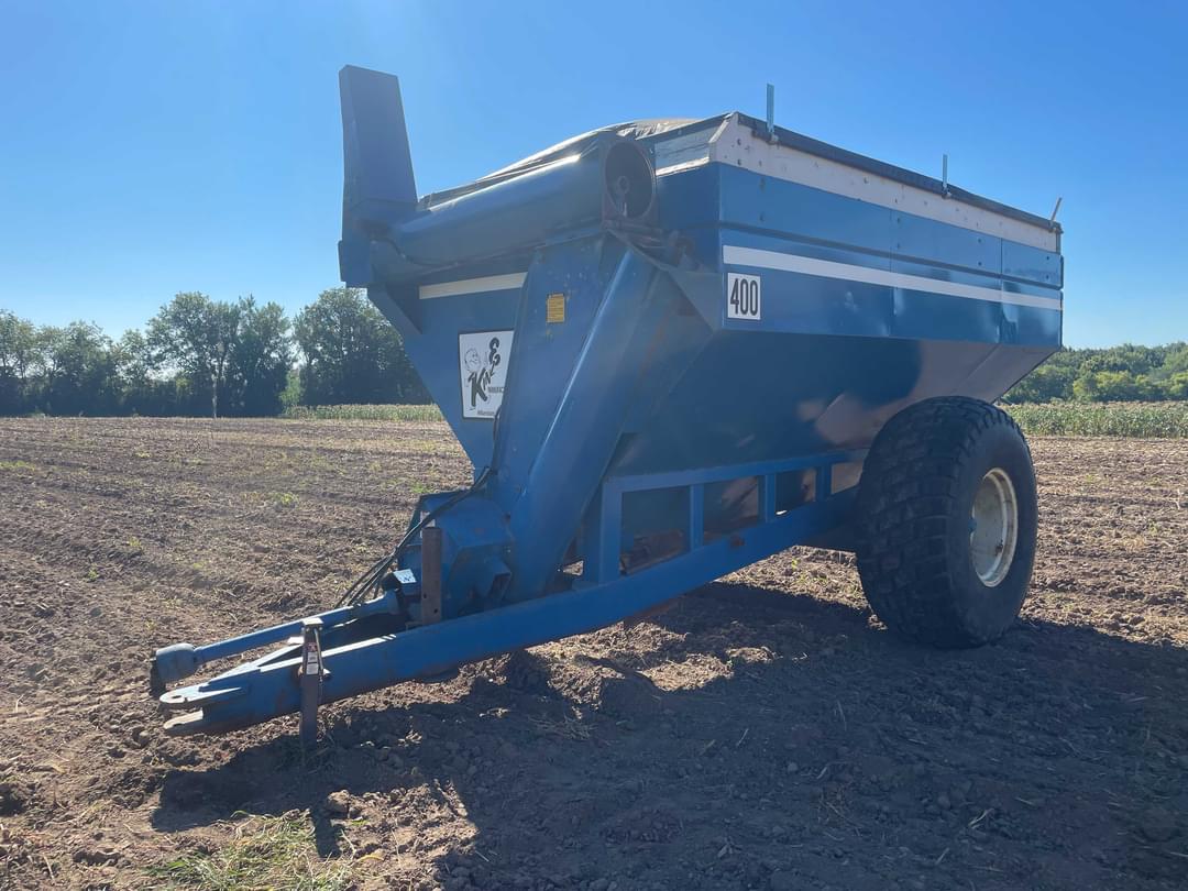 Image of Kinze 400 Primary image