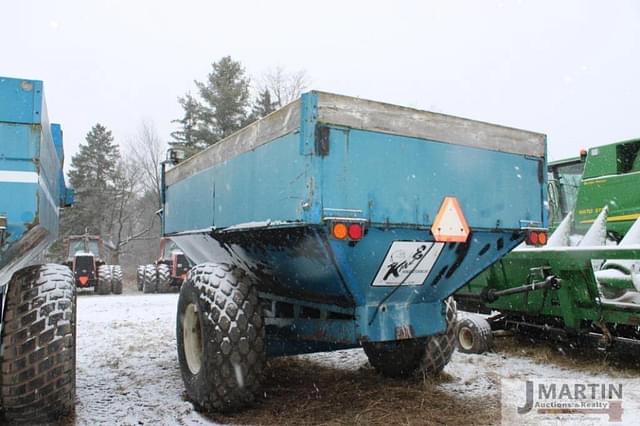 Image of Kinze 400 equipment image 3