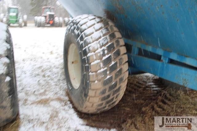 Image of Kinze 400 equipment image 4