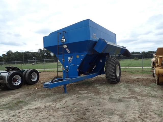 Image of Kinze 450C equipment image 1