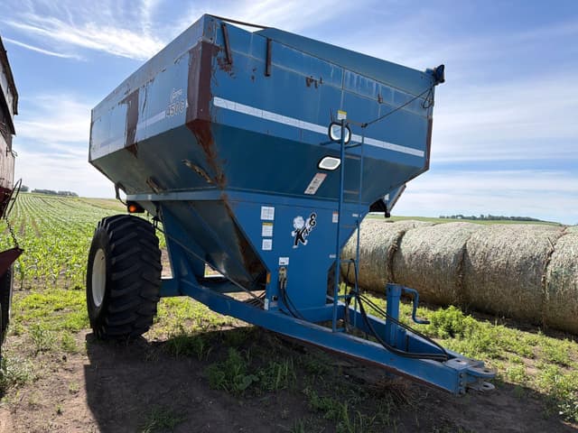 Image of Kinze 450C equipment image 3