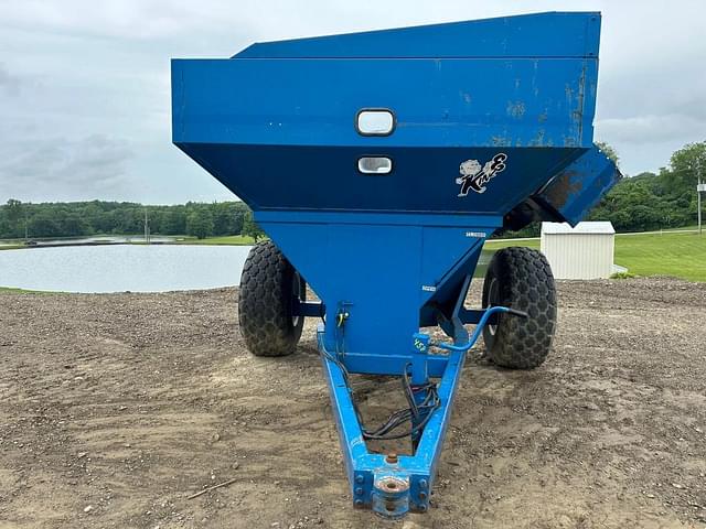 Image of Kinze 450C equipment image 1